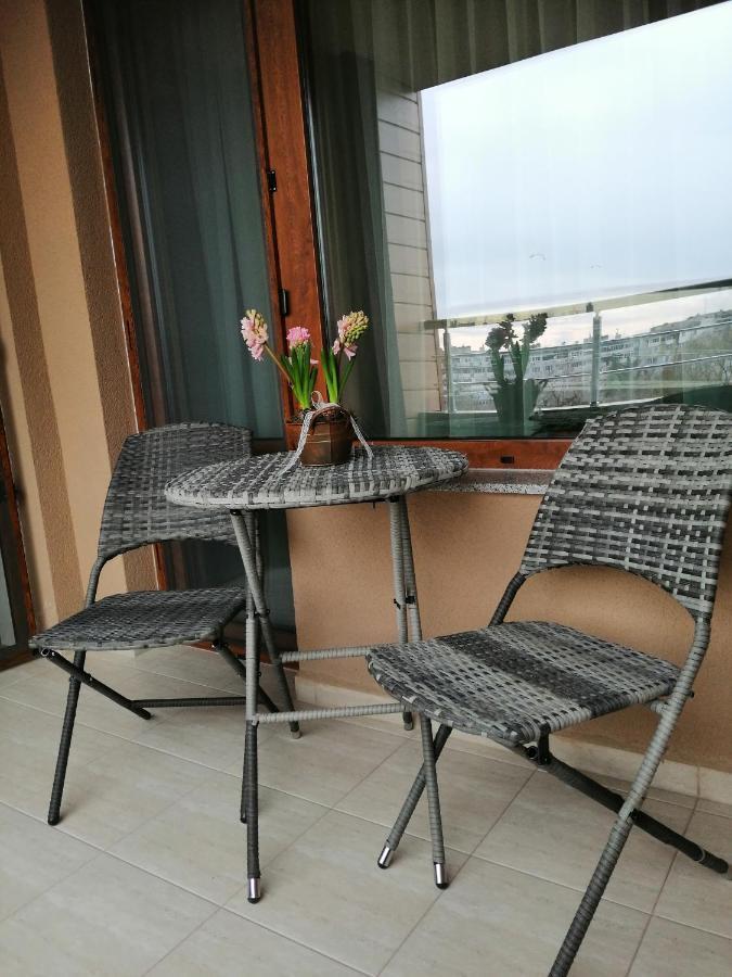 Sunny Apartment Burgas Exterior photo